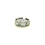 18ct Flower Style Diamond Ring