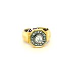 18ct Hexagonal Tube Set Ring